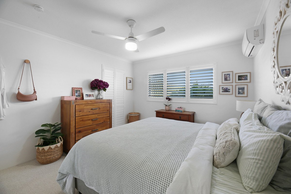 8/20-24 Barbet Place Burleigh Waters 11