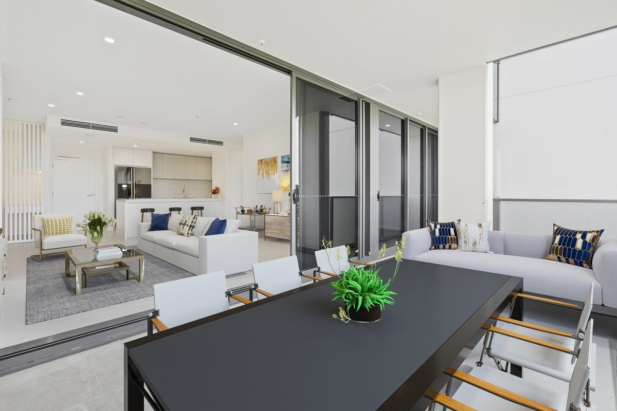 8/20 Executive Drive Burleigh Waters 4