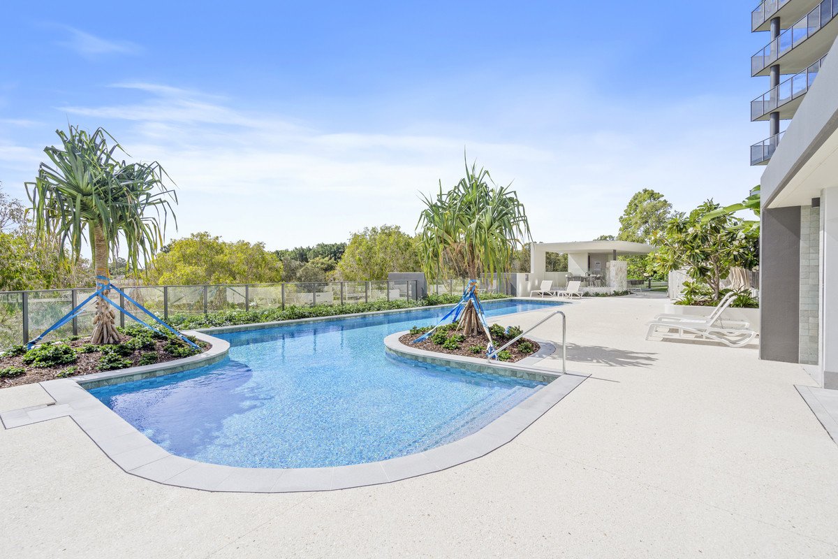 8/20 Executive Drive Burleigh Waters 12