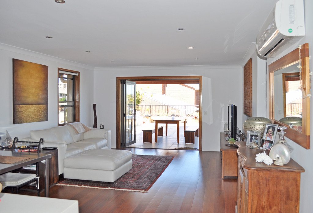 8/20 Fifteenth Avenue PALM BEACH 5