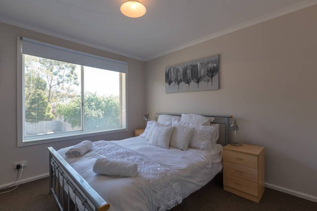 8/20 Lincoln Street LINDISFARNE 11