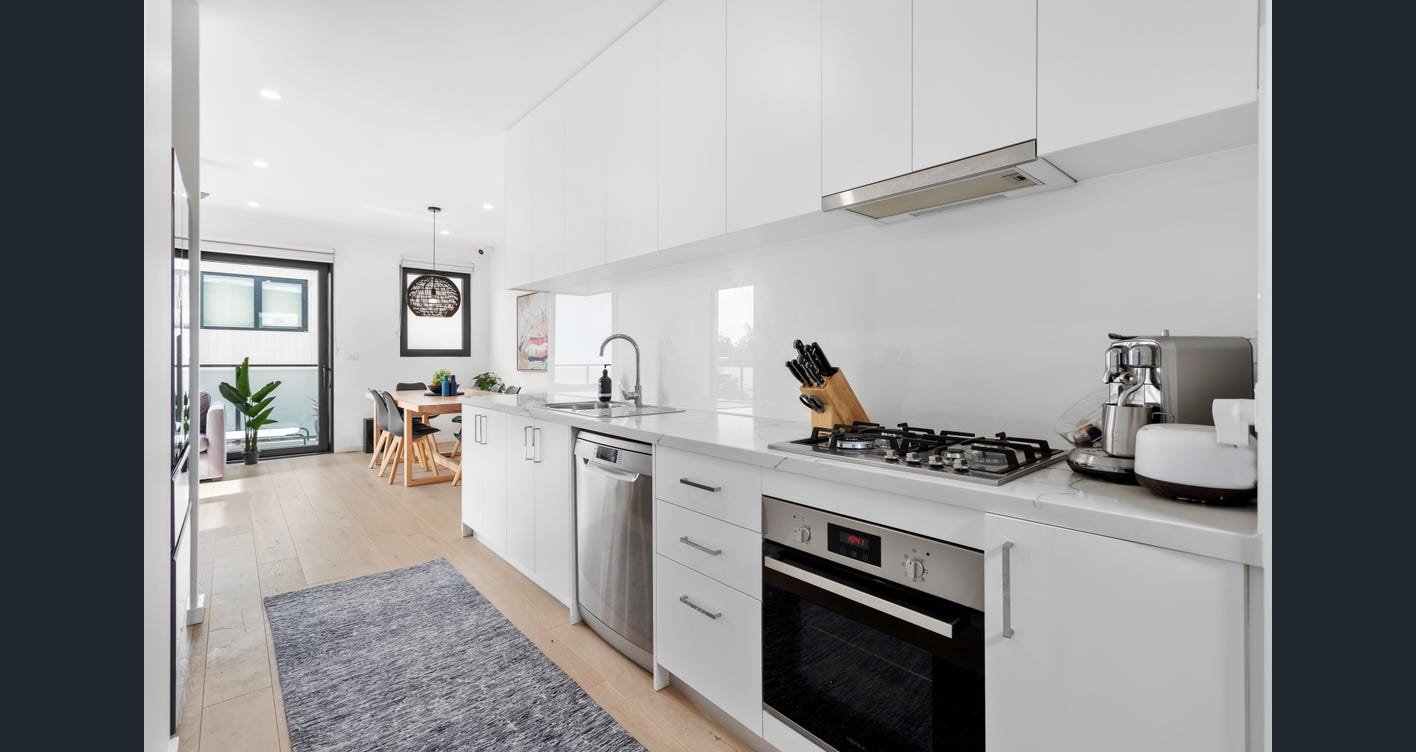Gallery: 8/200-203 Nepean Highway