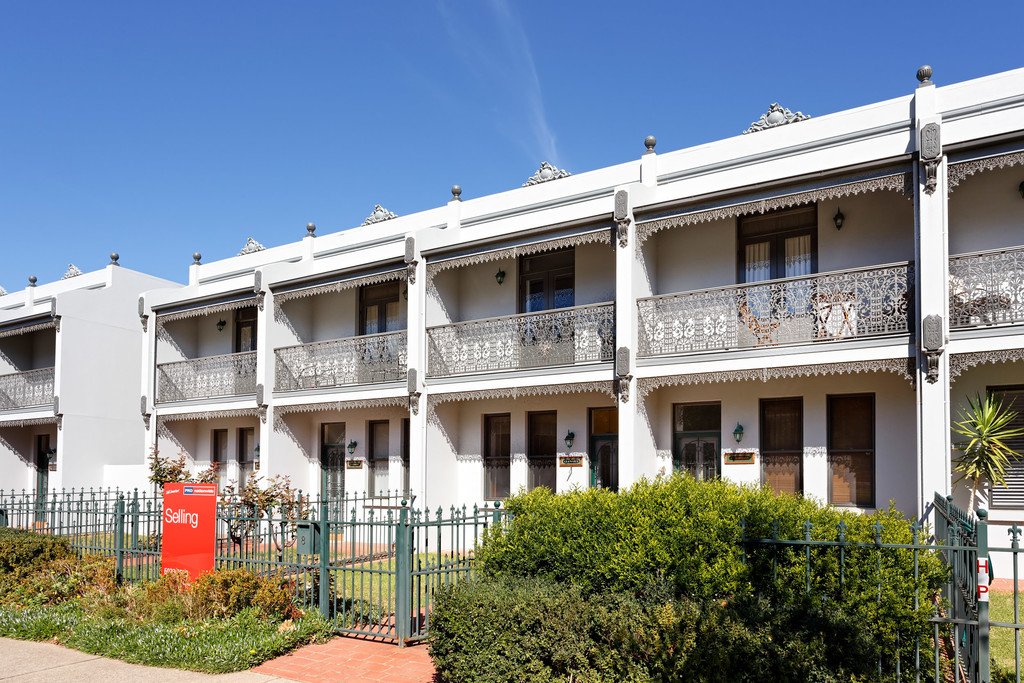 8/200 Fitzmaurice Street WAGGA WAGGA 1