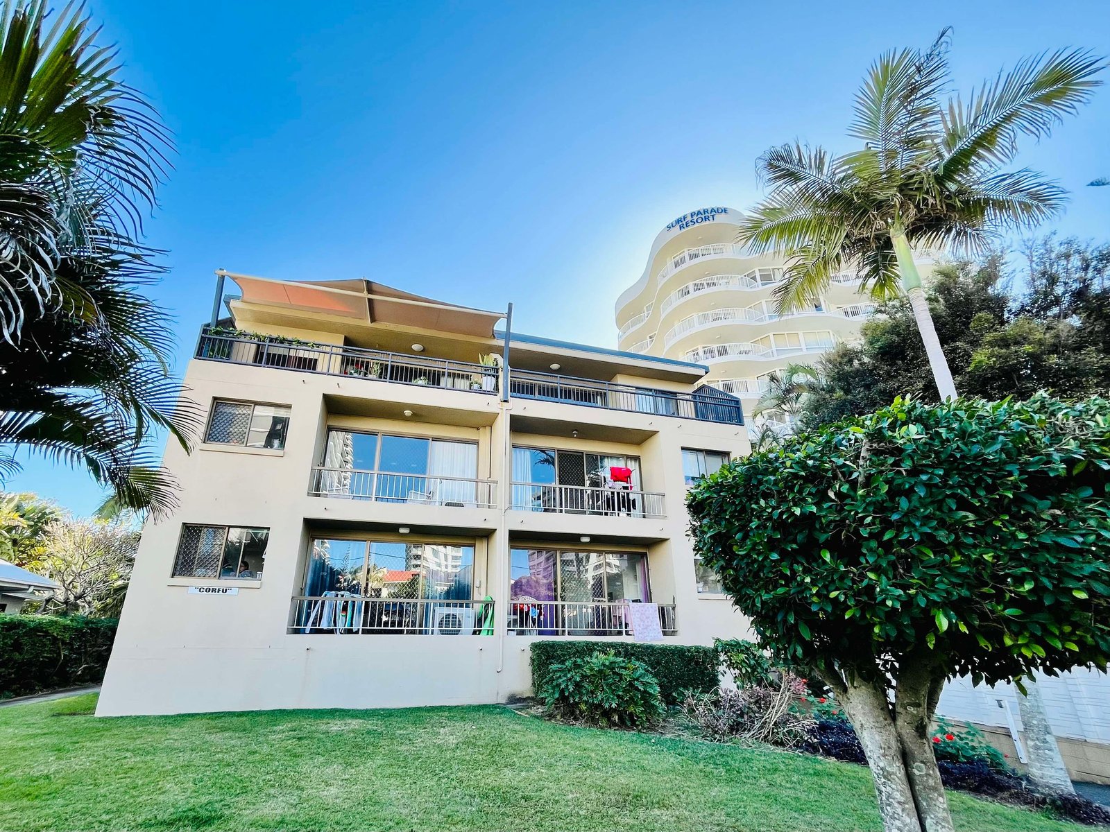 8/206 Surf Parade SURFERS PARADISE 1