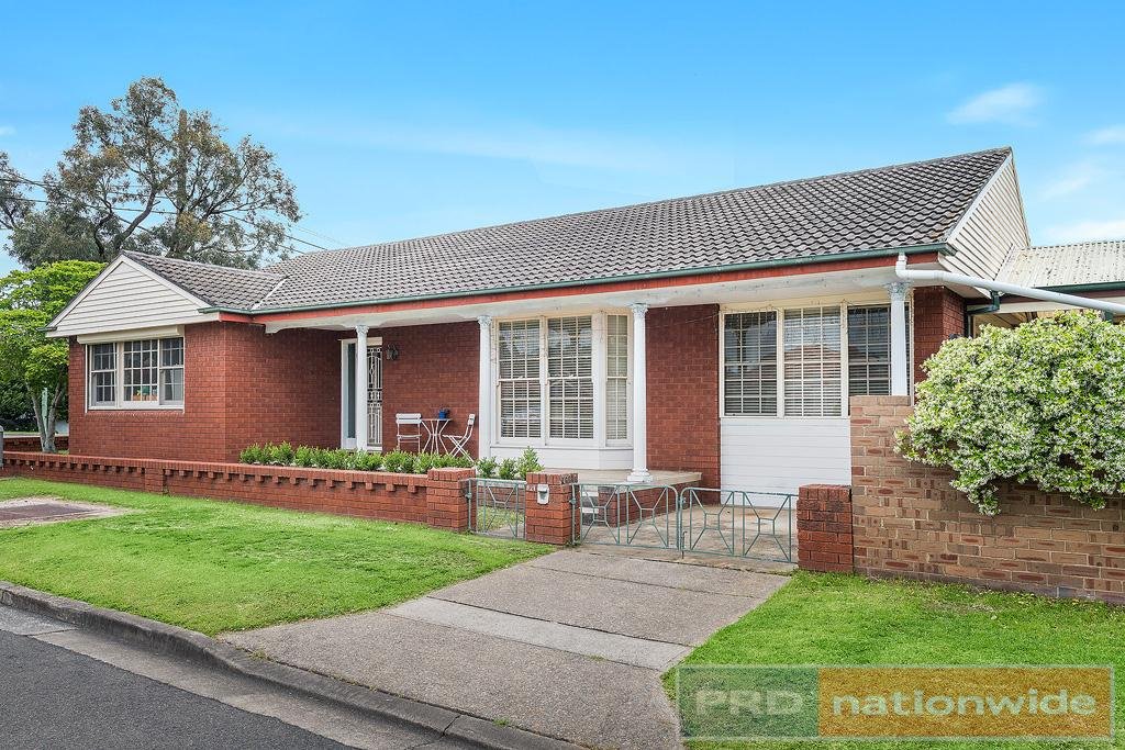 821 Henry Lawson Drive (Faces Picnic Point Road)  PICNIC POINT 1