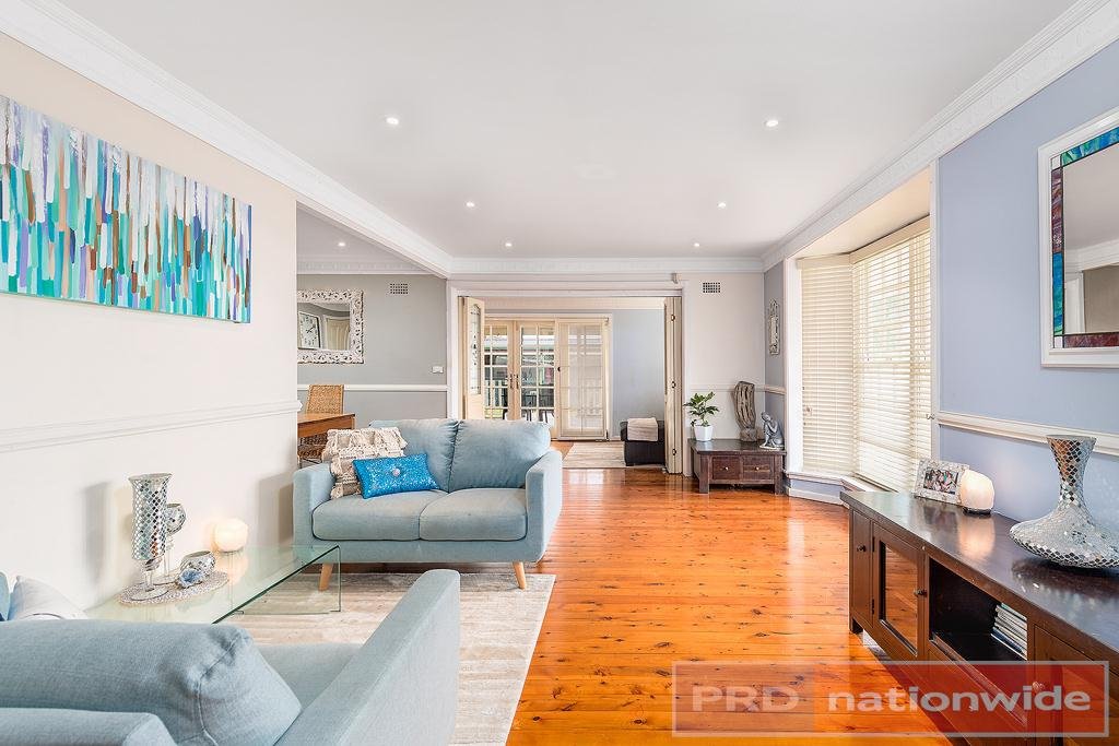 821 Henry Lawson Drive PICNIC POINT 2