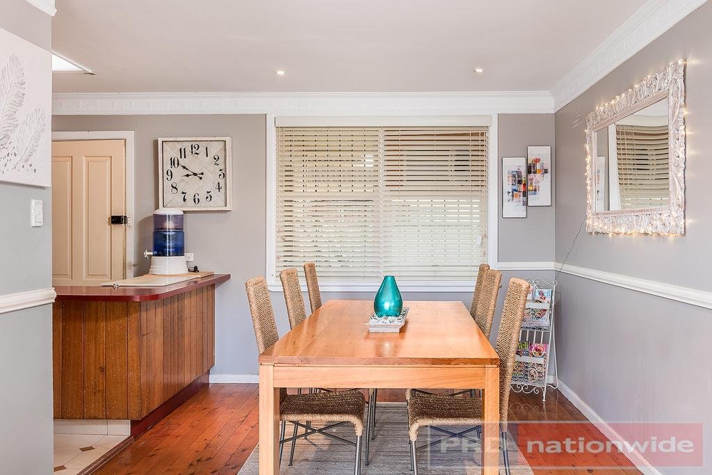 821 Henry Lawson Drive PICNIC POINT 6