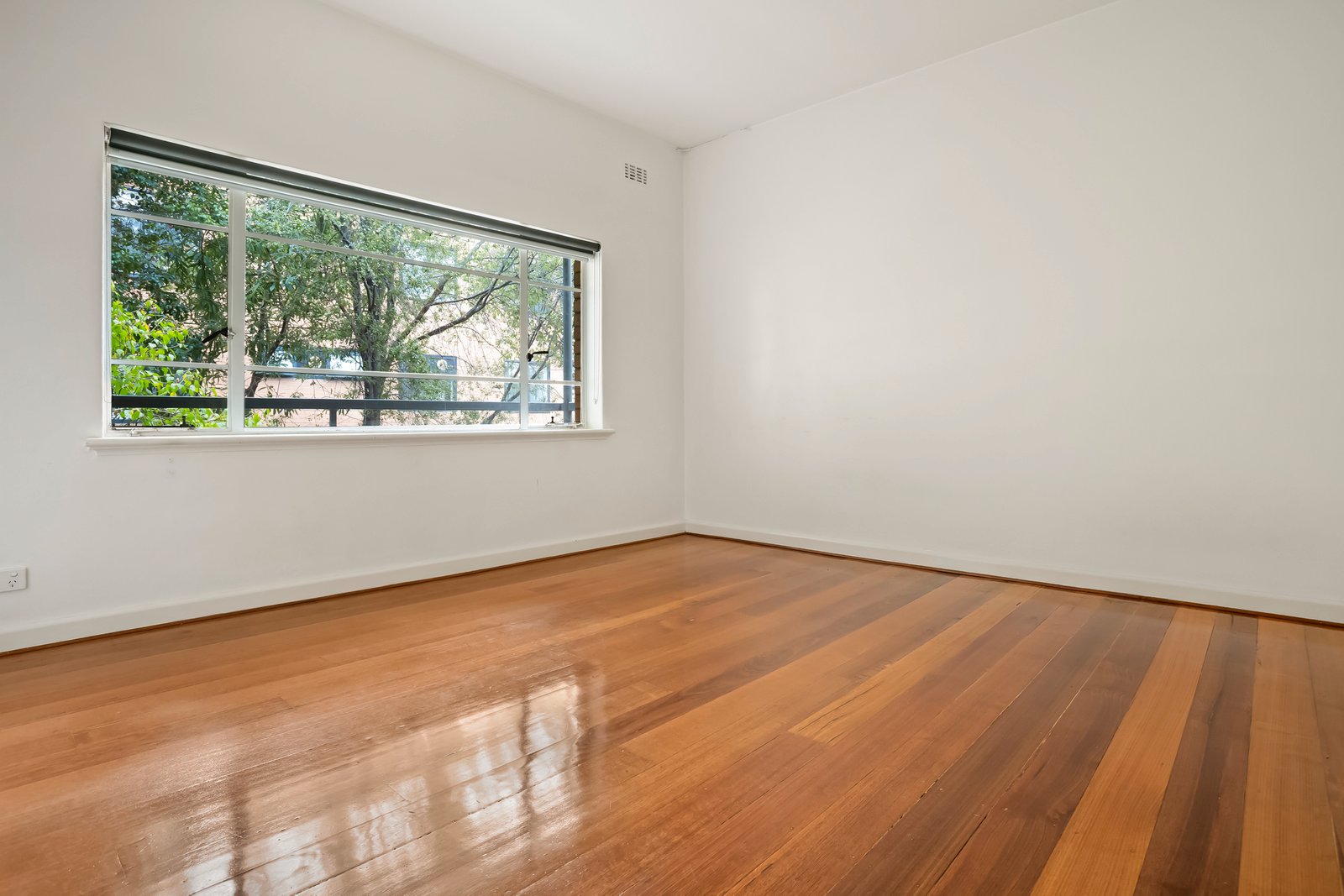 Real Estate and Property in 8/21 Mitford Street, St Kilda, VIC