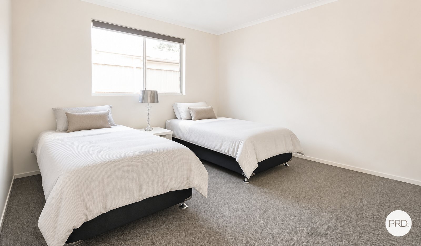 8/210 Scarborough Street SOUTHPORT 6