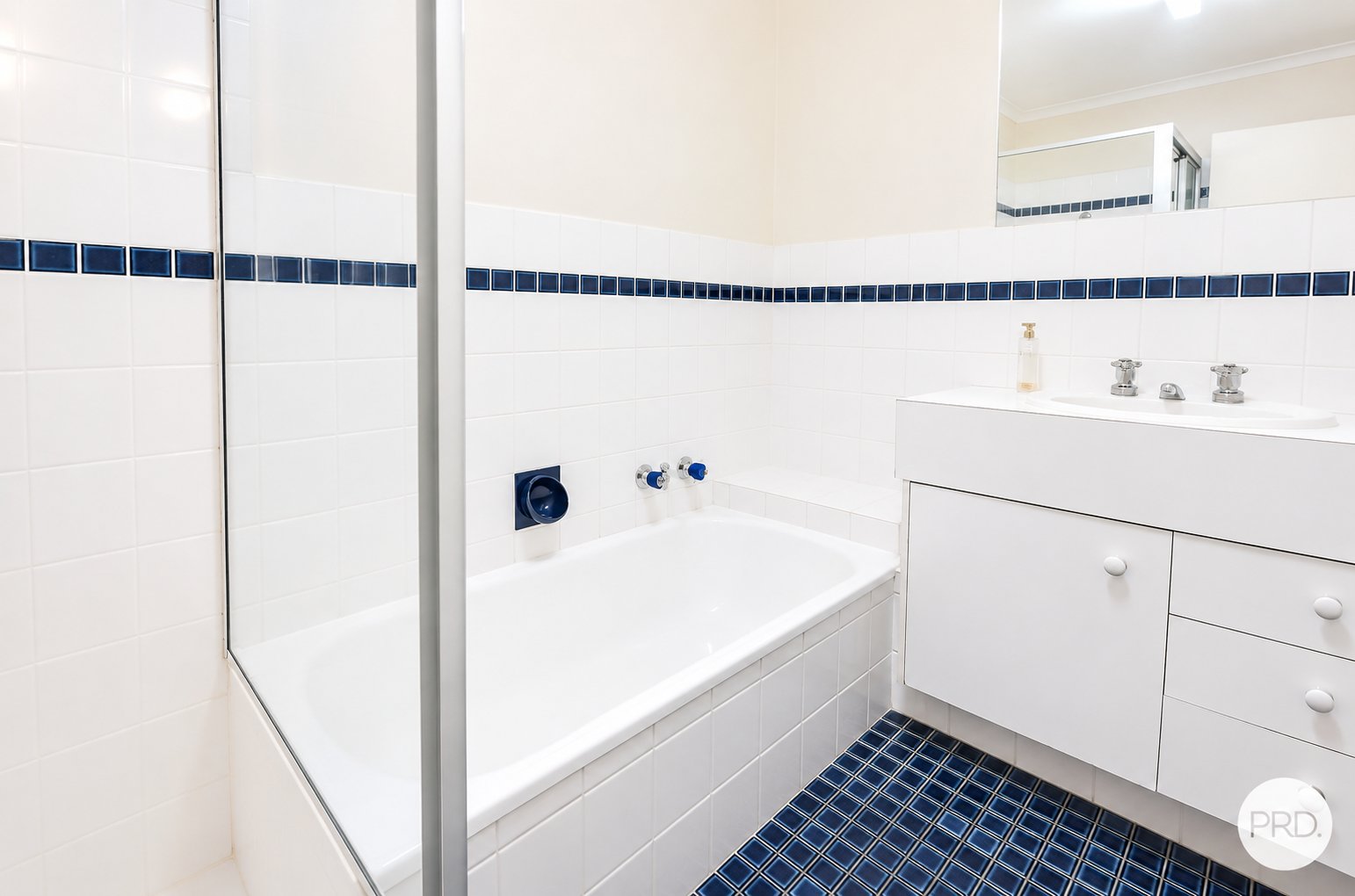 8/210 Scarborough Street SOUTHPORT 7