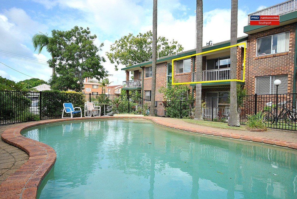 8/210 Scarborough Street SOUTHPORT 4