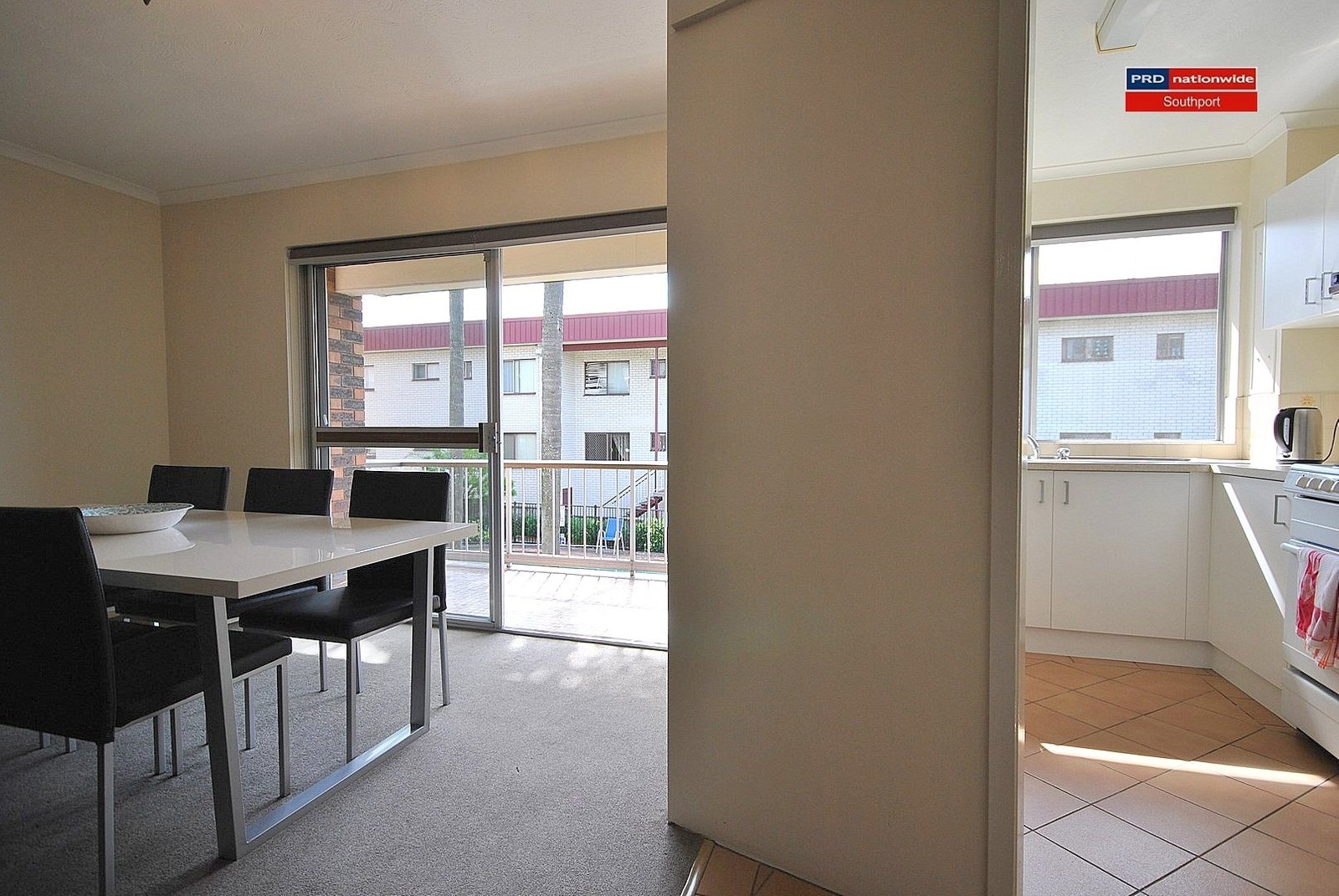 8/210 Scarborough Street SOUTHPORT 6