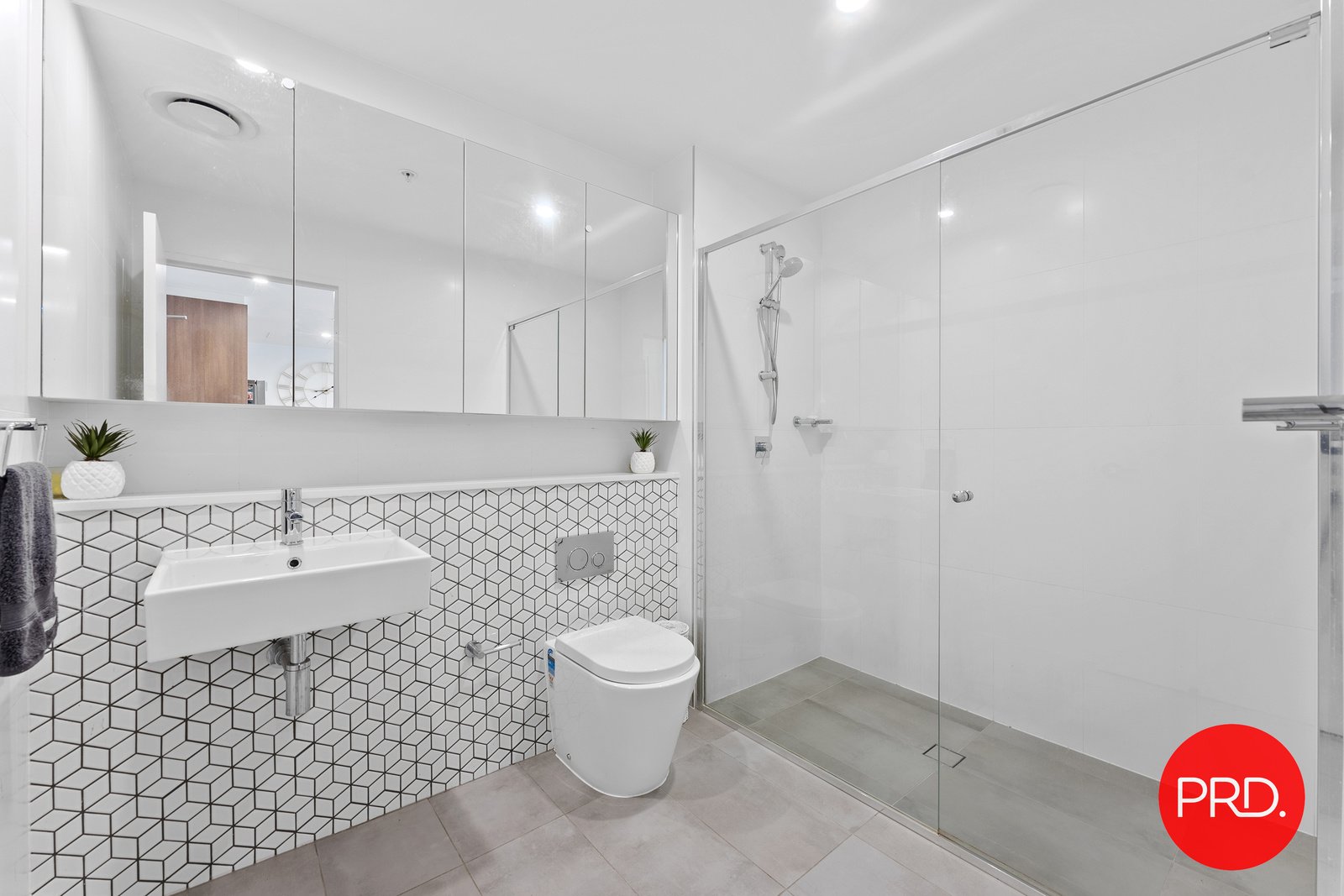 821/93 Regent Street KOGARAH 8