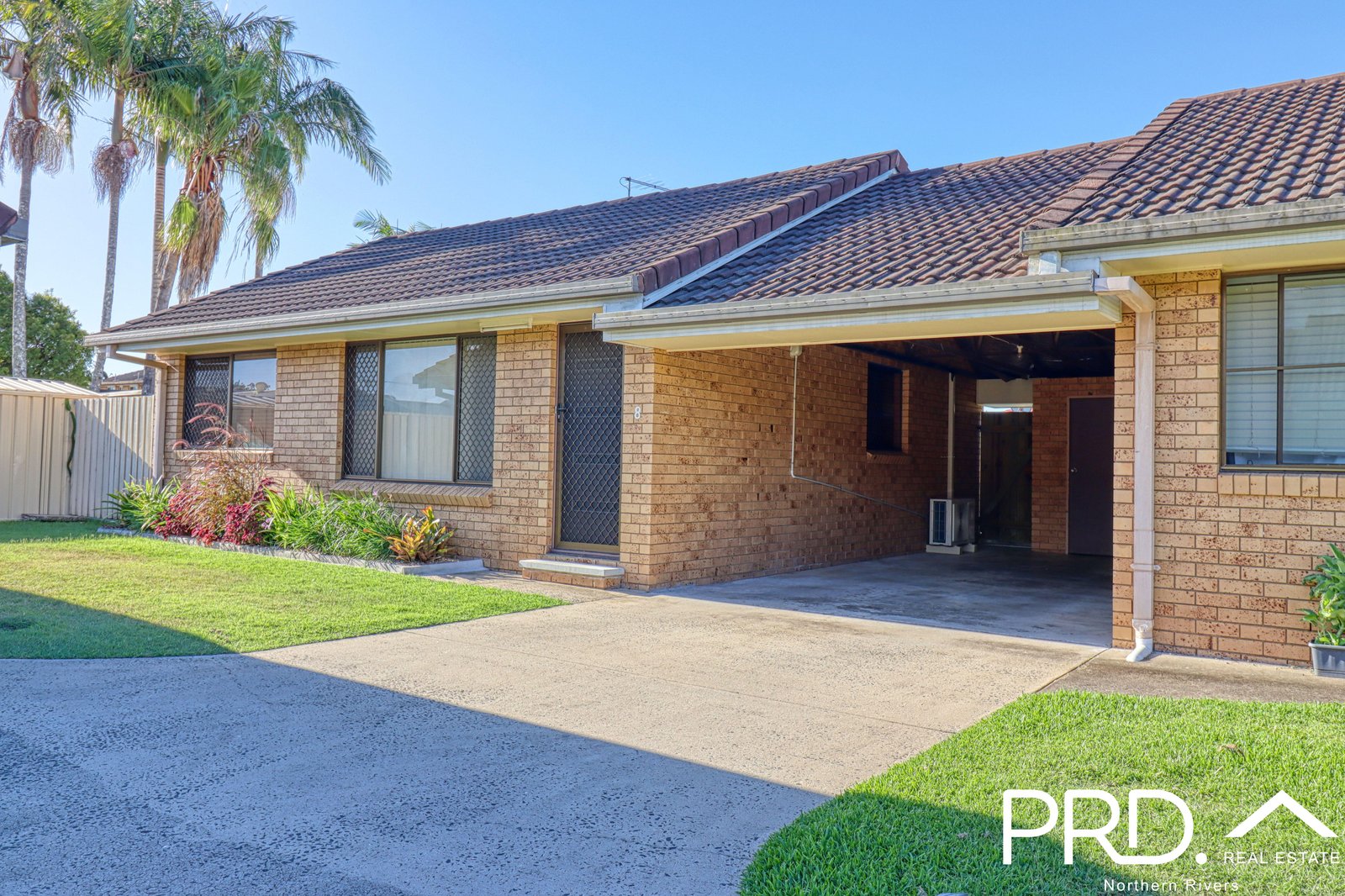 8/22 East Street CASINO 1