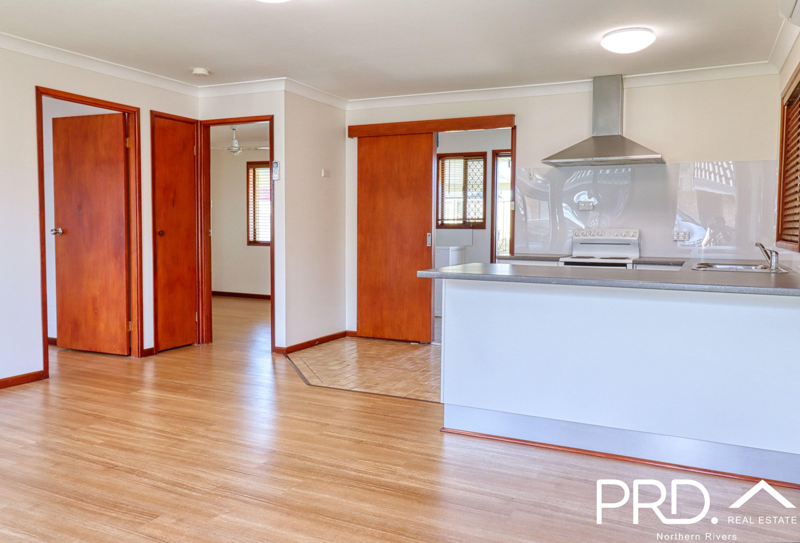 8/22 East Street CASINO 4