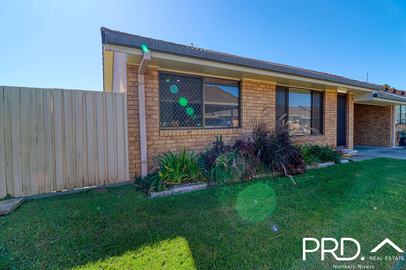 8/22 East Street CASINO 1