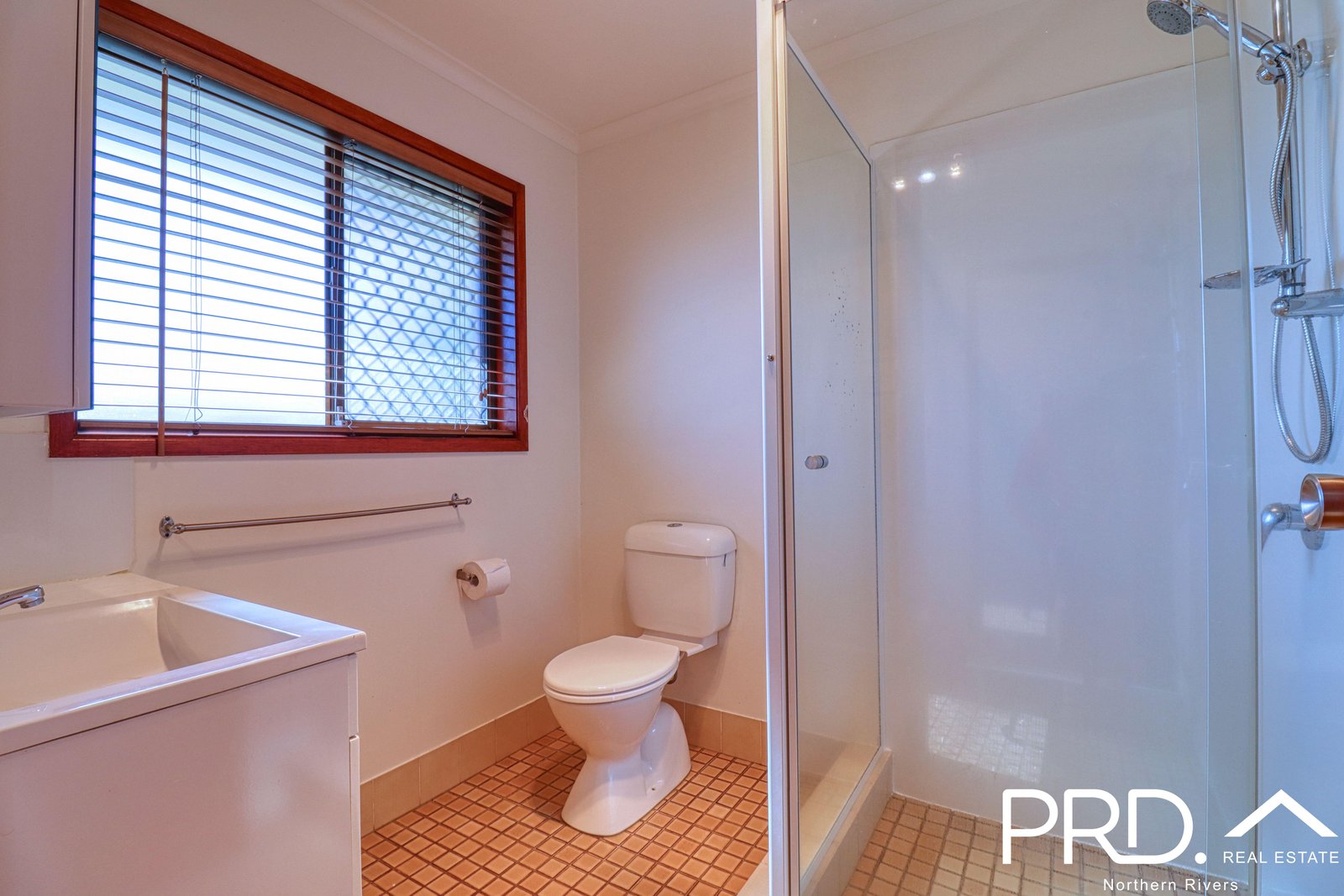 8/22 East Street CASINO 11