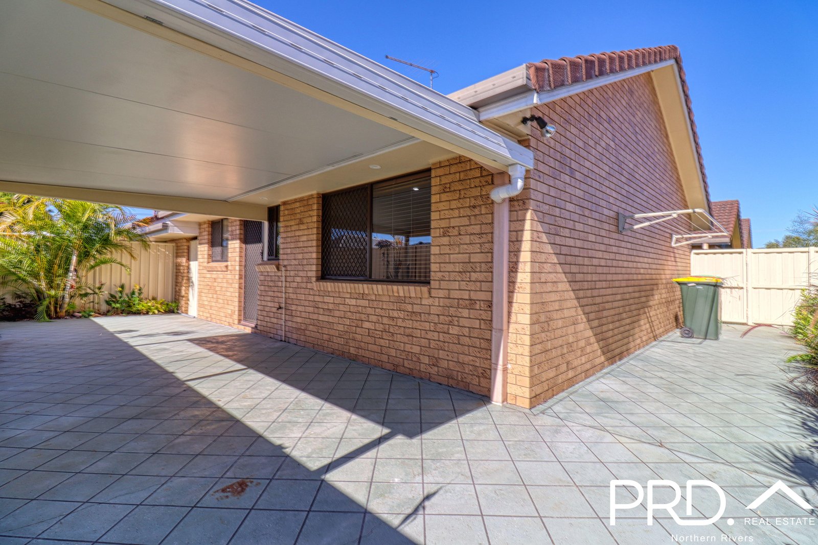 8/22 East Street CASINO 13