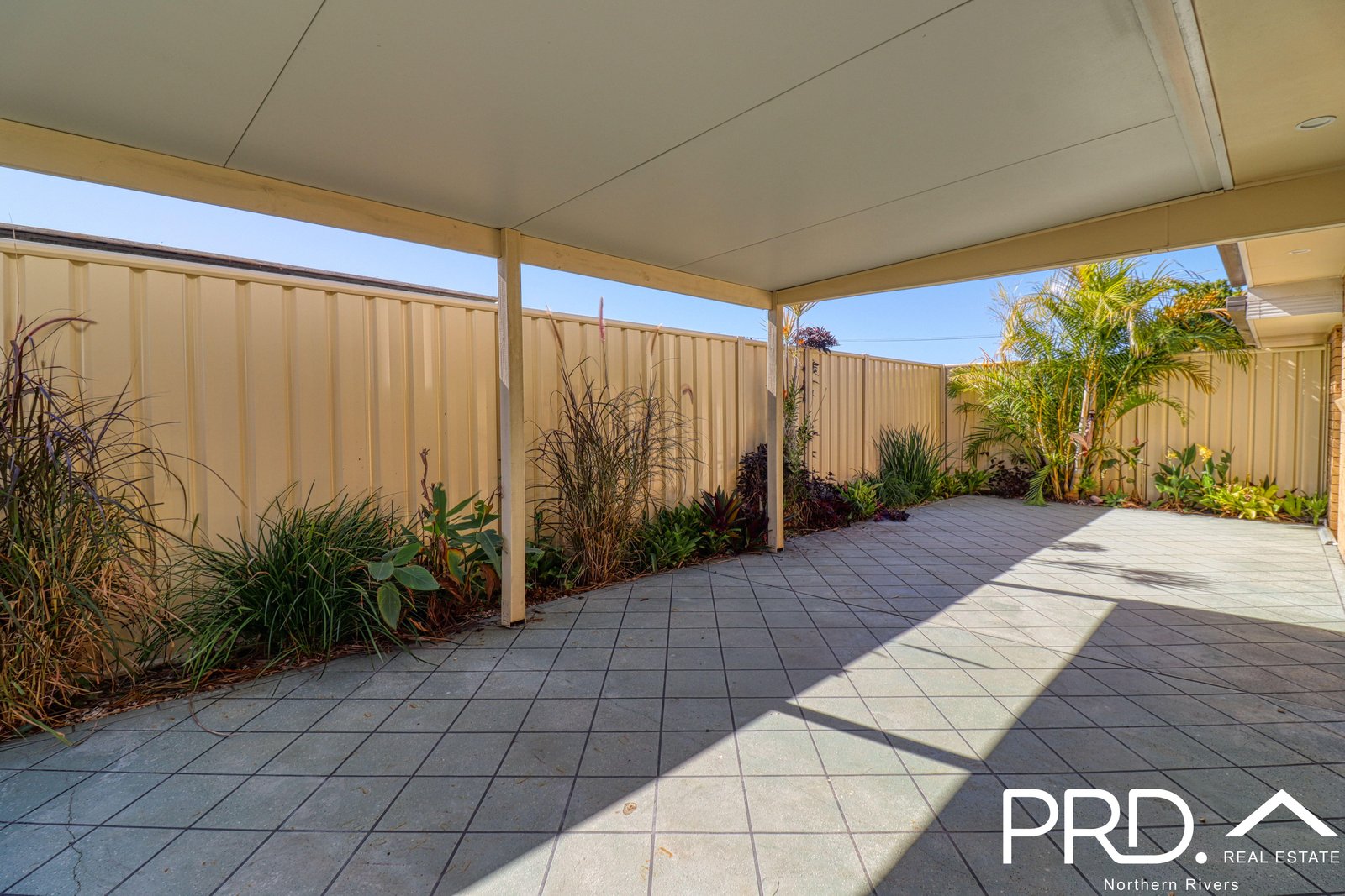 8/22 East Street CASINO 14