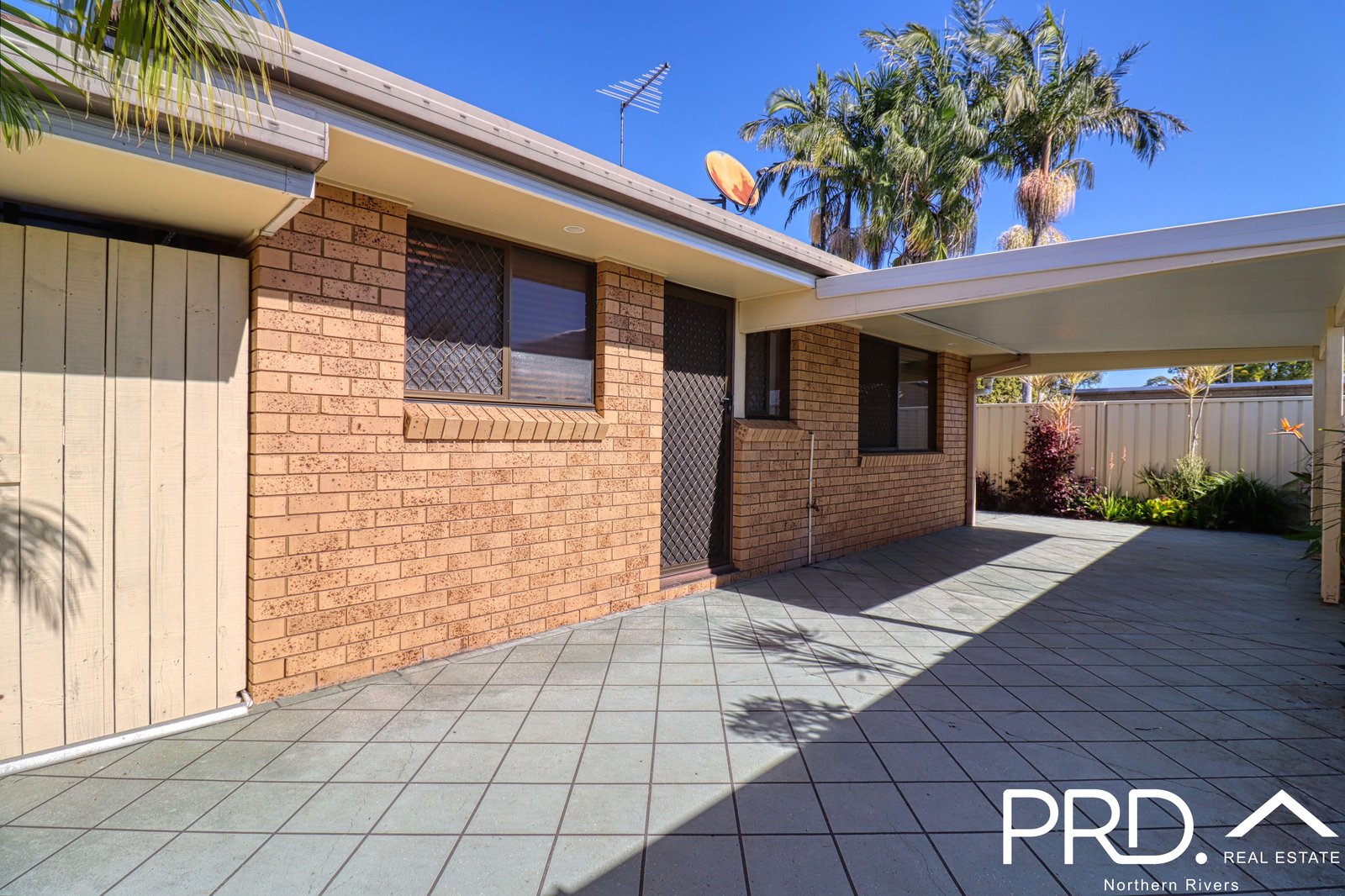 8/22 East Street CASINO 15