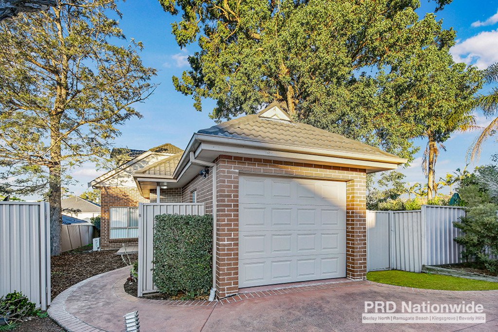 8/223-225 William Street YAGOONA 1