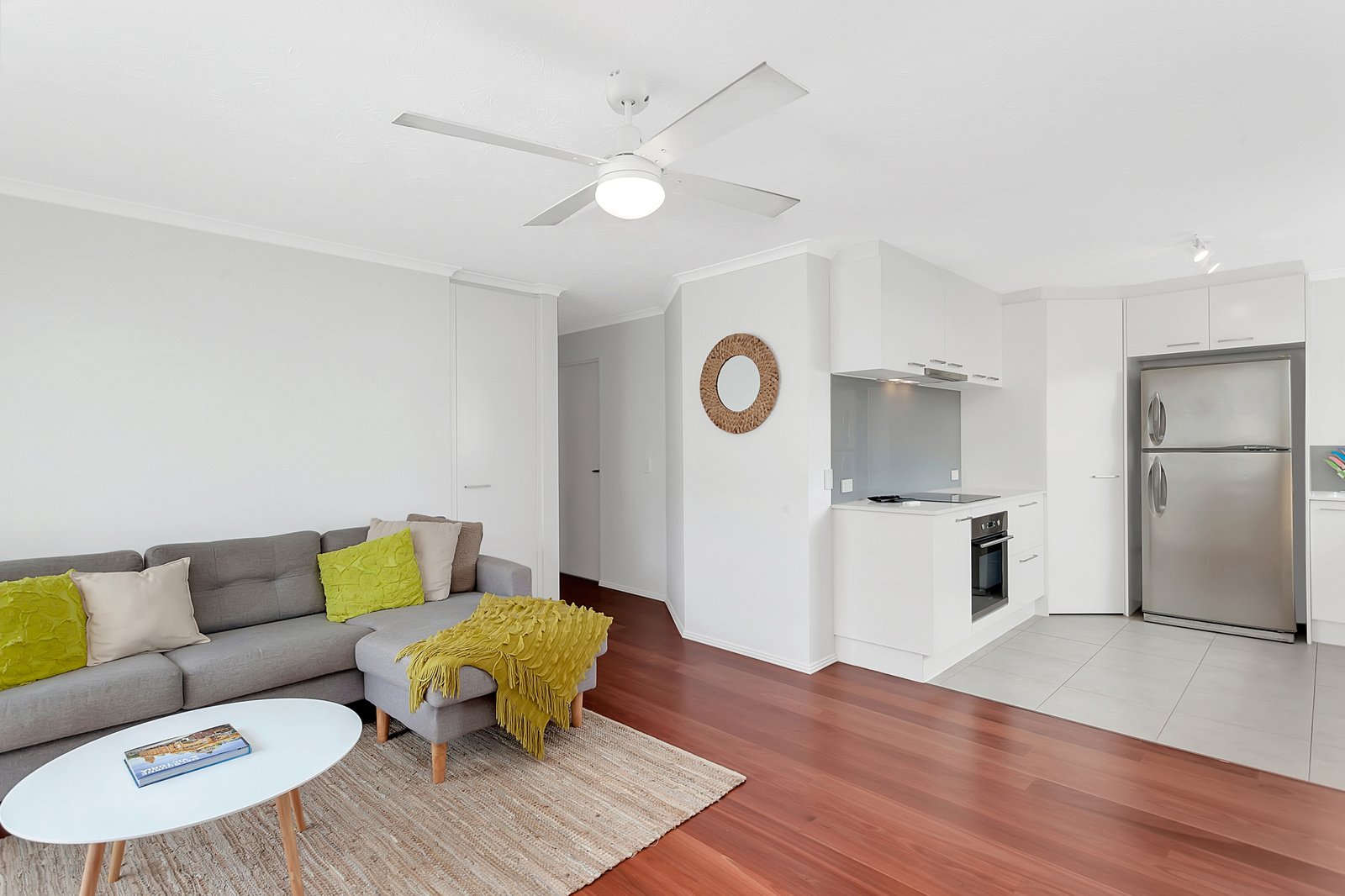 8/2269 Gold Coast Highway MERMAID BEACH 5