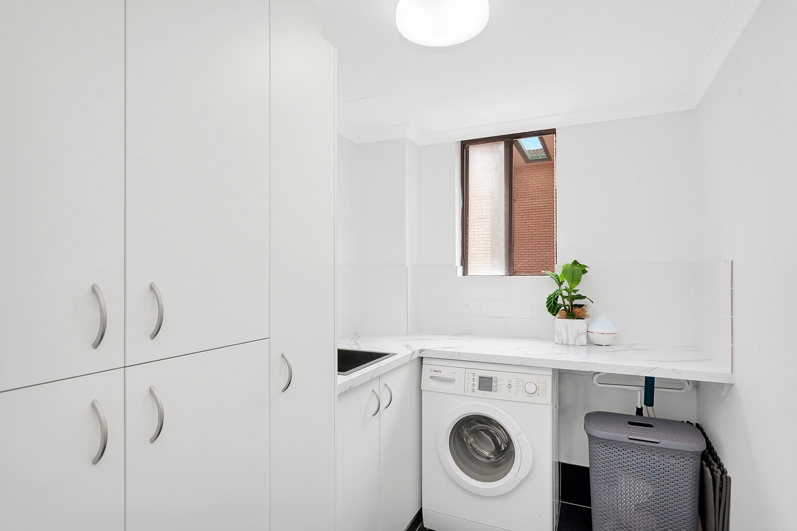 8/2269 Gold Coast Highway MERMAID BEACH 11