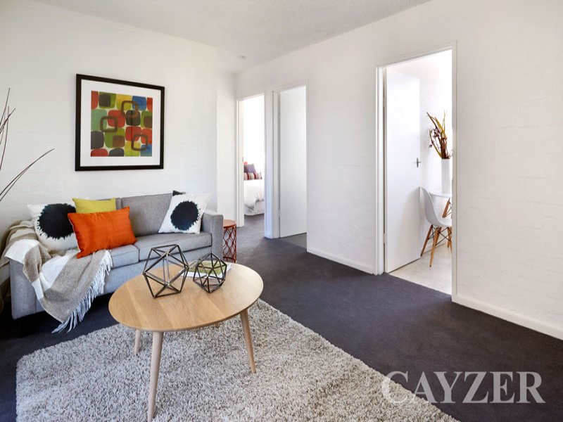 Gallery: 8/227 Bridport Street West