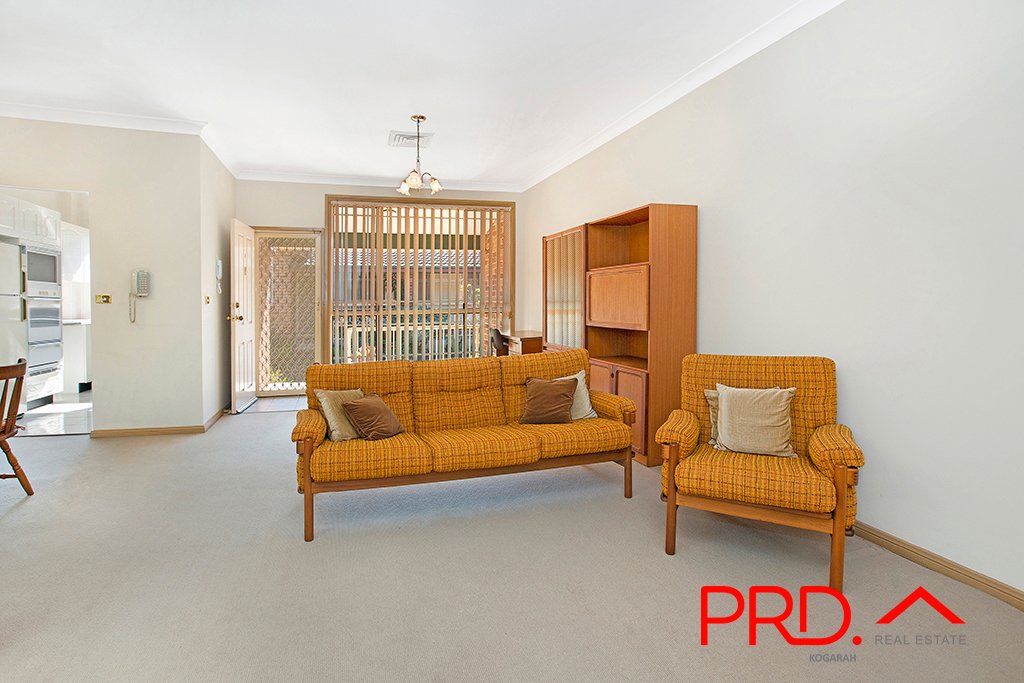 8/228 Woniora Road SOUTH HURSTVILLE 2