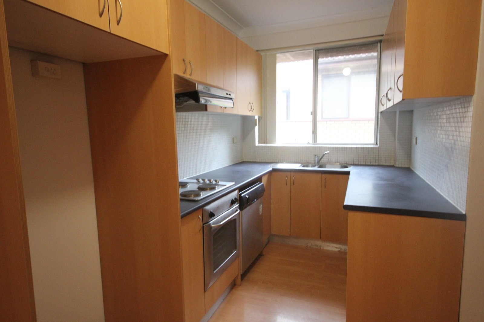 8/23-25 Bellevue Parade HURSTVILLE 2