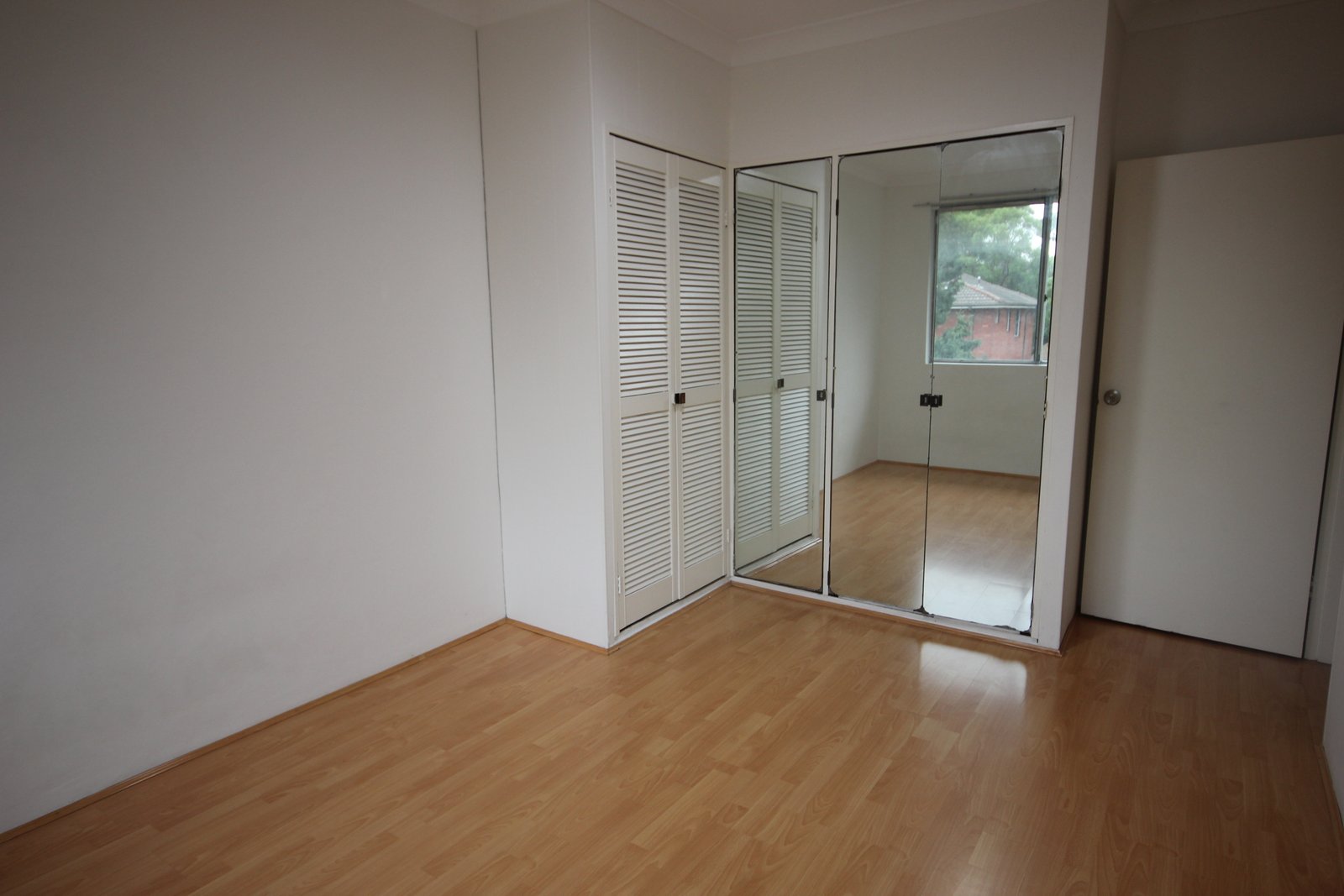 8/23-25 Bellevue Parade HURSTVILLE 4