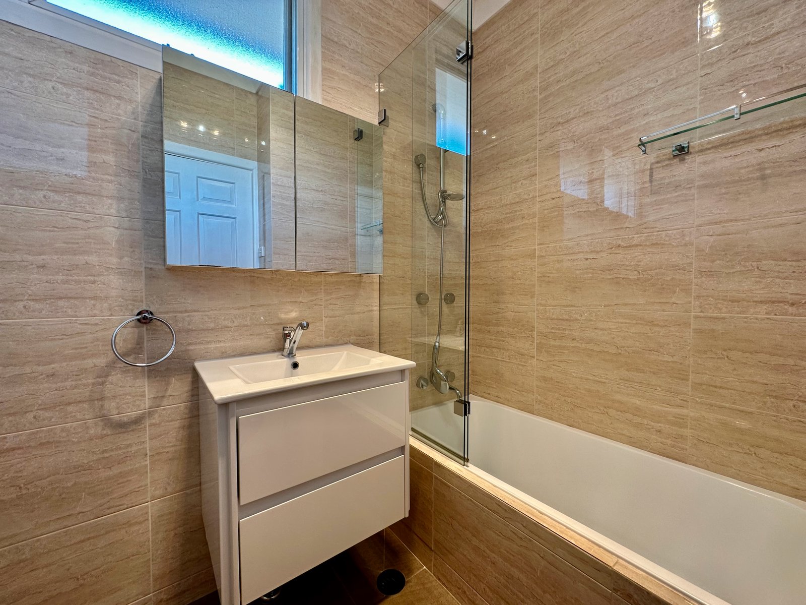 8/23-25 Fontainebleau Street SANS SOUCI 7