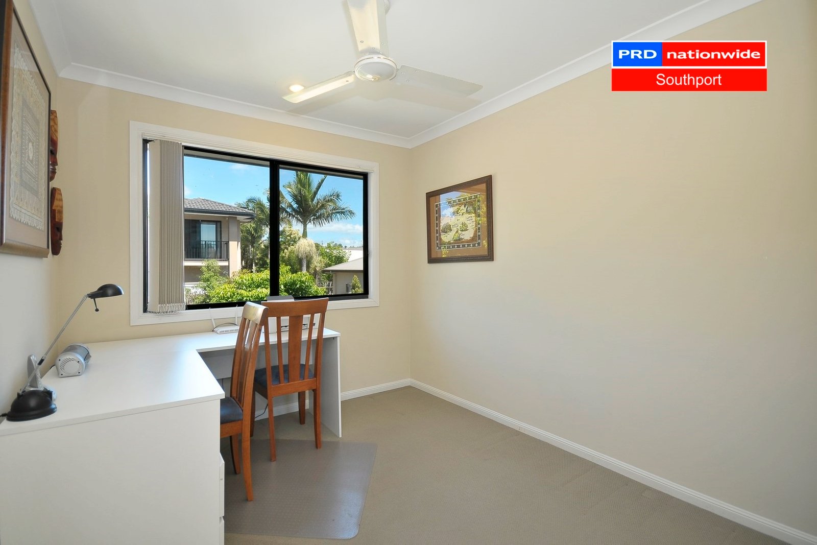 8/23 Bourton Road MERRIMAC 3