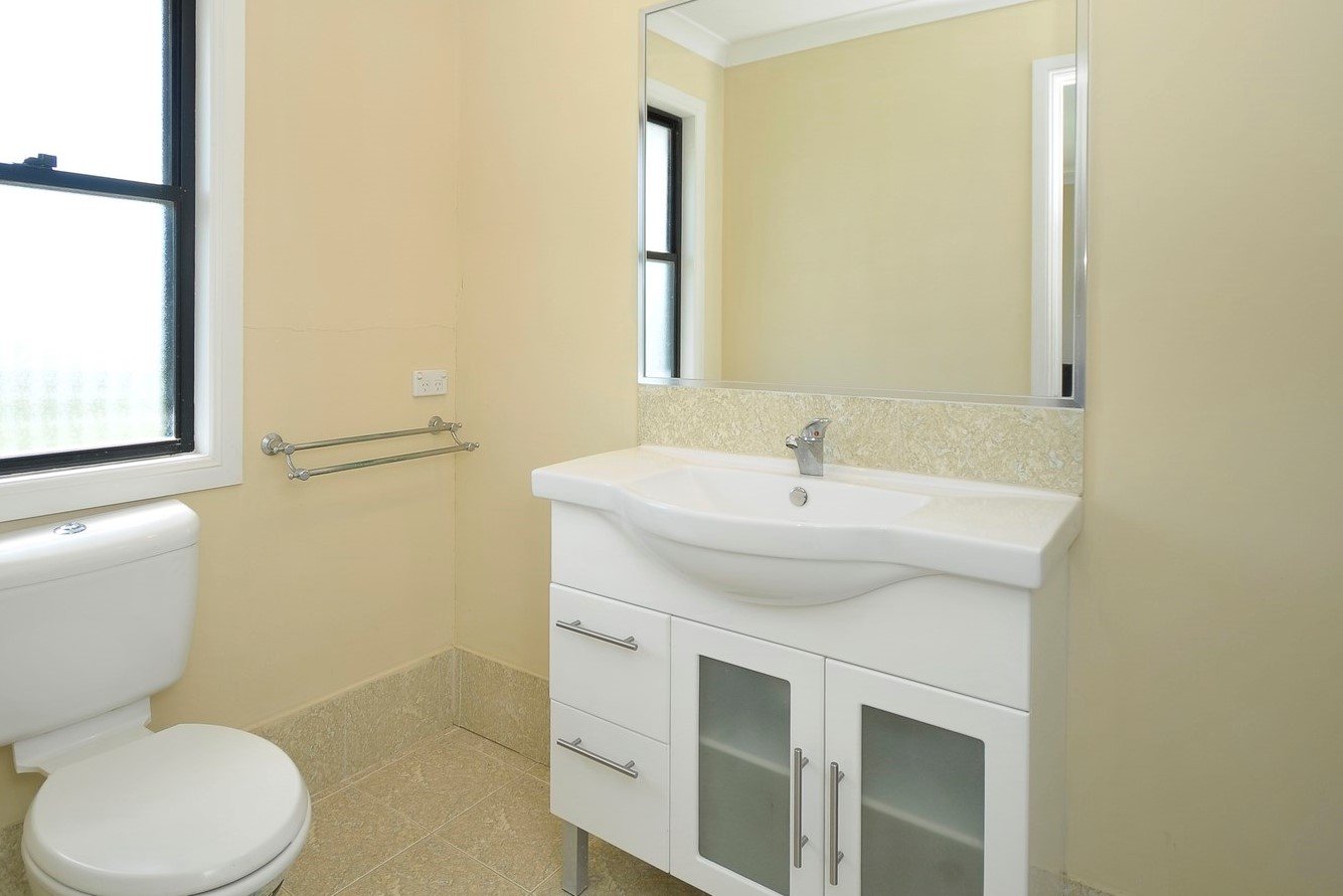 8/23 Bourton Road MERRIMAC 7