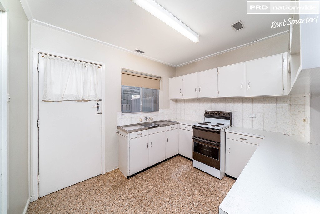 8/23 Day Street WAGGA WAGGA 5