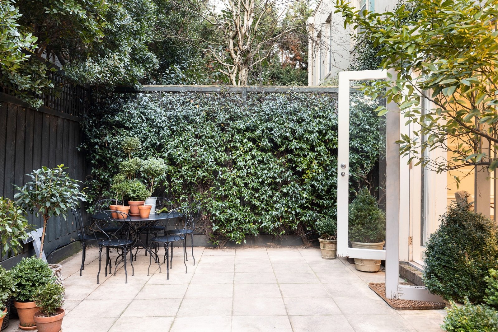 Real Estate and Property in 8/24 Mercer Road, Armadale, VIC