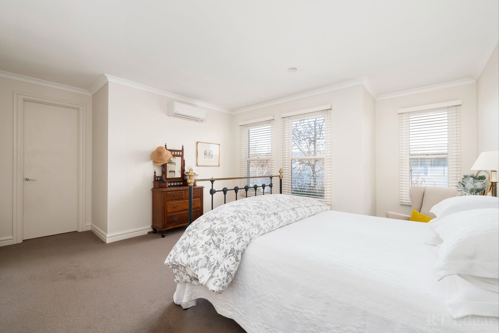 Real Estate and Property in 8/24 Mercer Road, Armadale, VIC