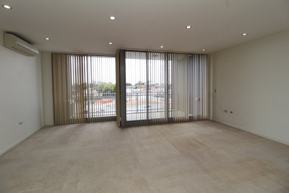 82/44-50 Cooper Street STRATHFIELD 3