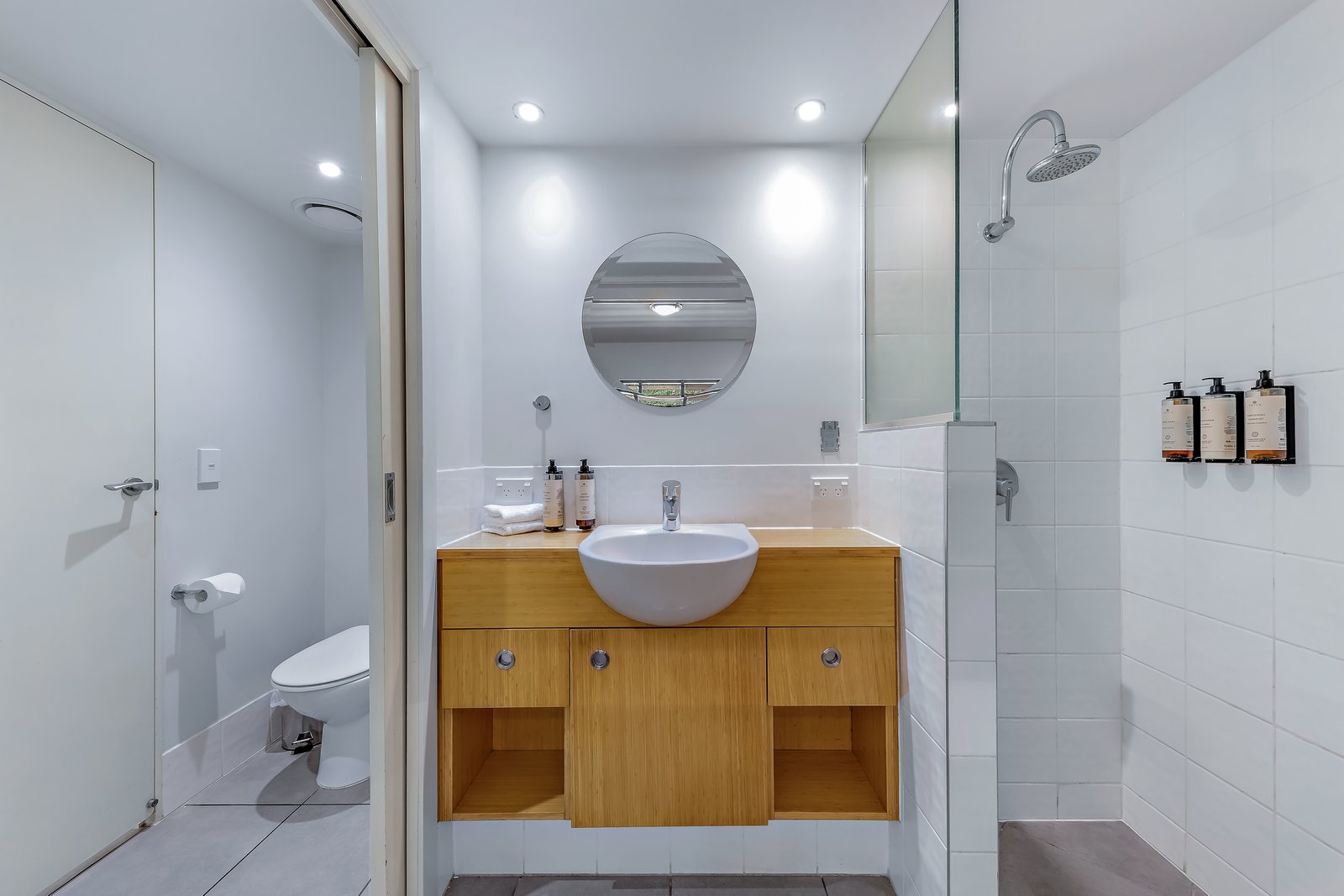 824/9a Hermitage Drive AIRLIE BEACH 9