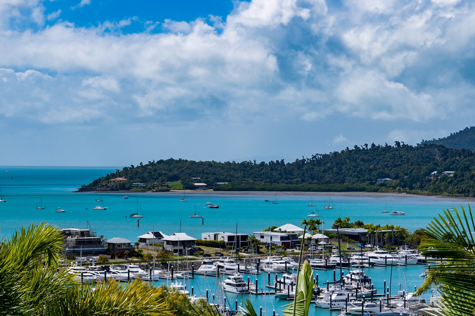 824/9a Hermitage Drive AIRLIE BEACH 12