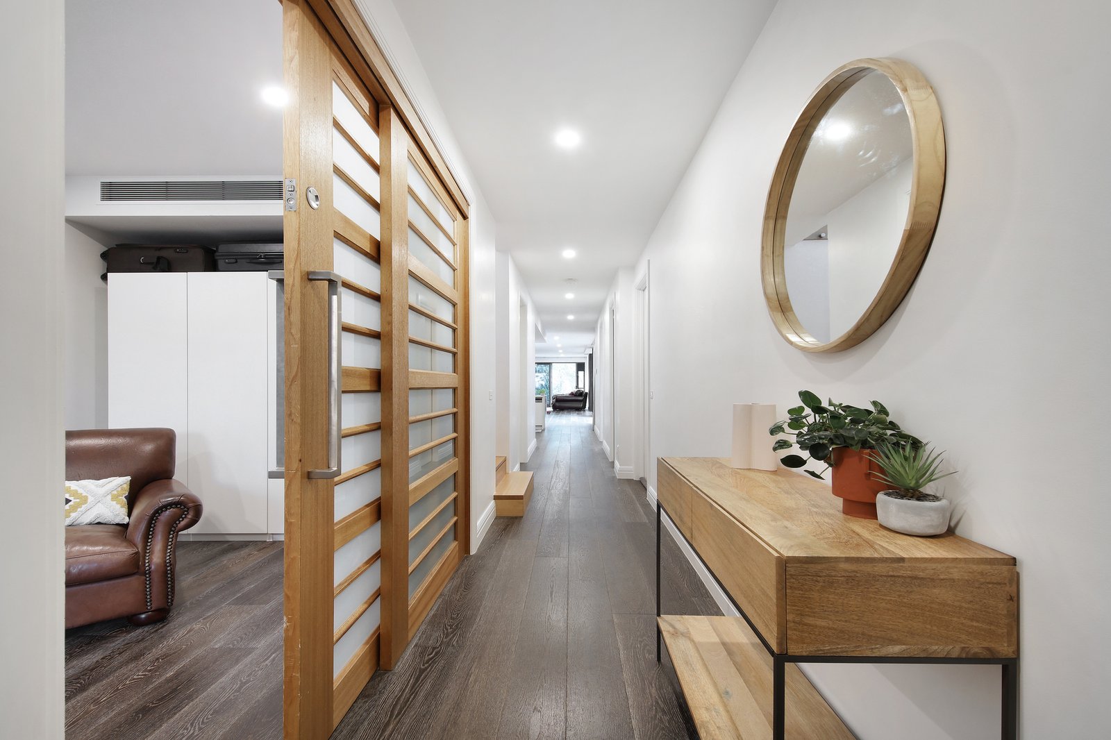 Gallery: 824A North Road
