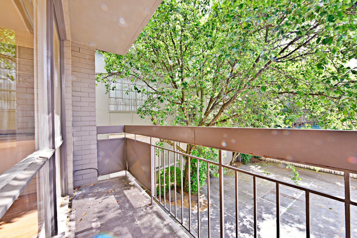 Gallery: 8/24A Tennyson Street