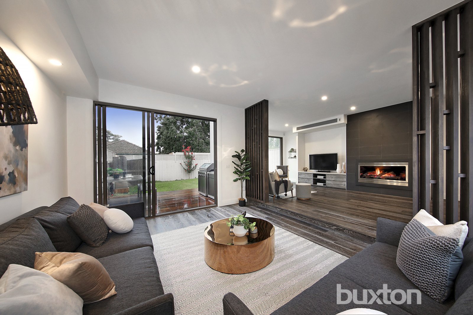 Gallery: 824b North Road