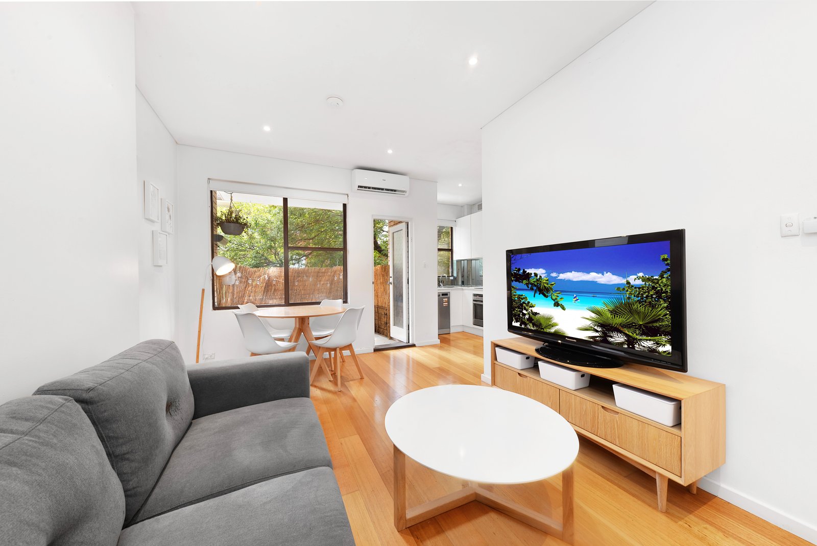 8/25-27 Gannon Avenue DOLLS POINT 2