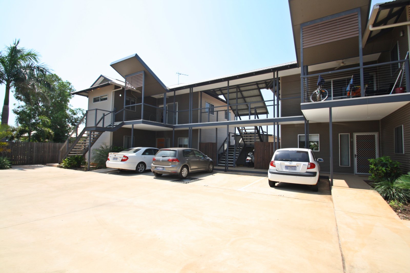 8/25 Dalmatio Street BILINGURR 3