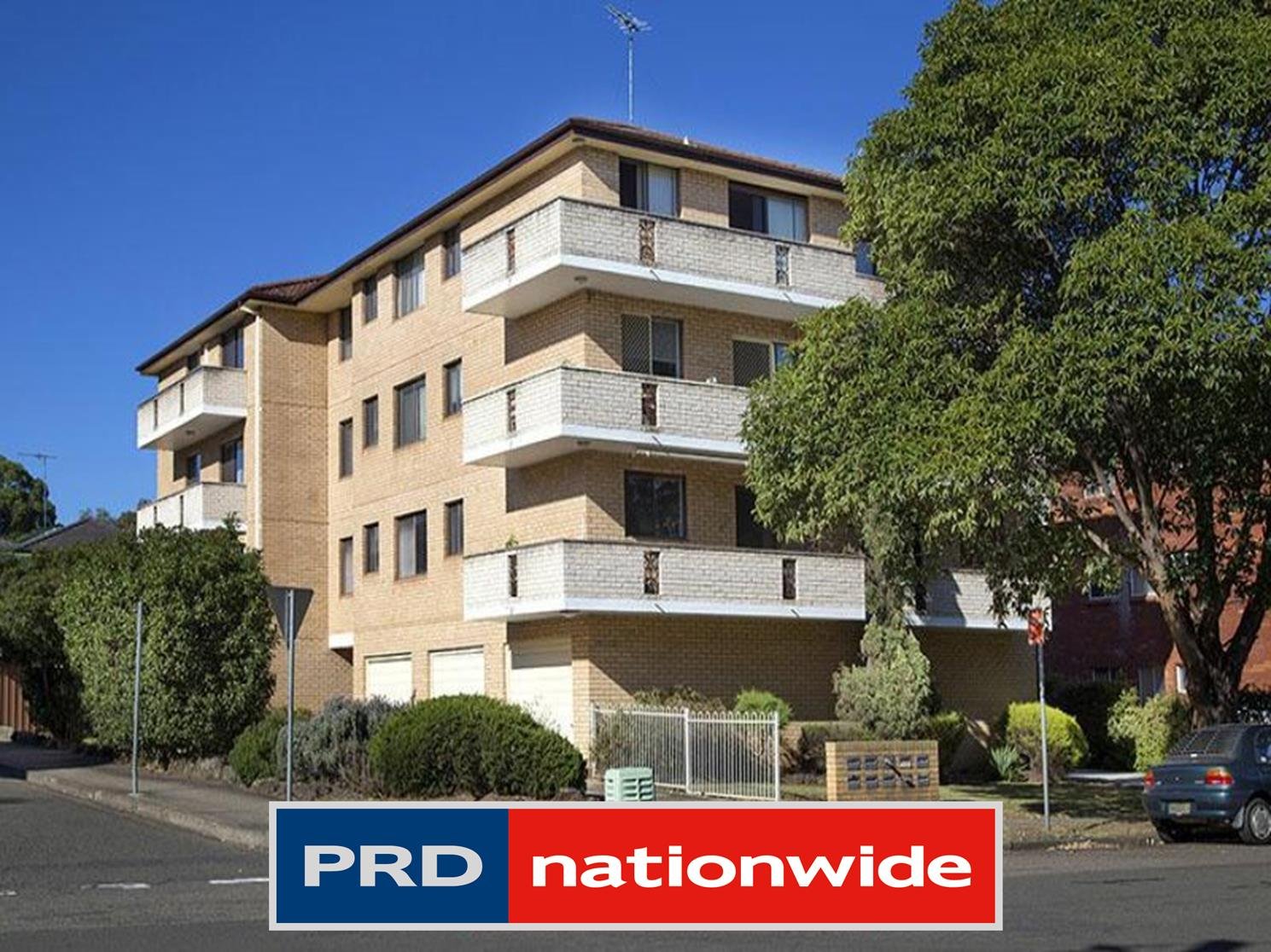 8/25 Martin Place MORTDALE 1
