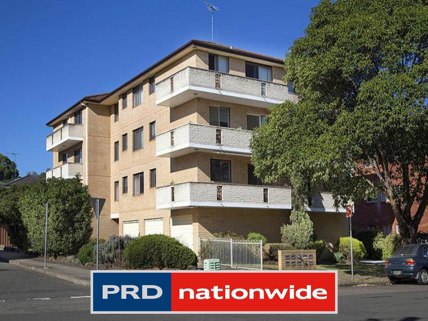 8/25 Martin Place MORTDALE 1