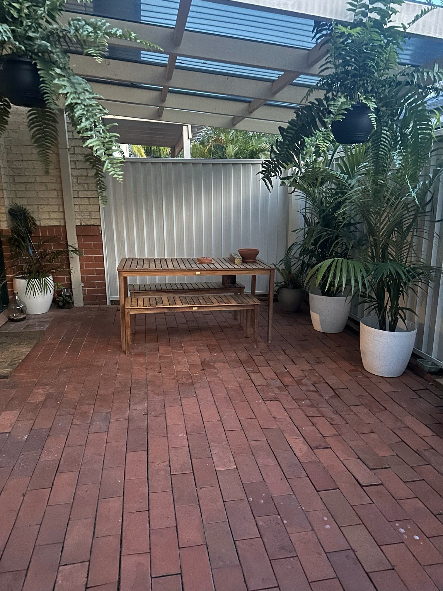 8/27-33 Mattocks Road BURLEIGH WATERS 7