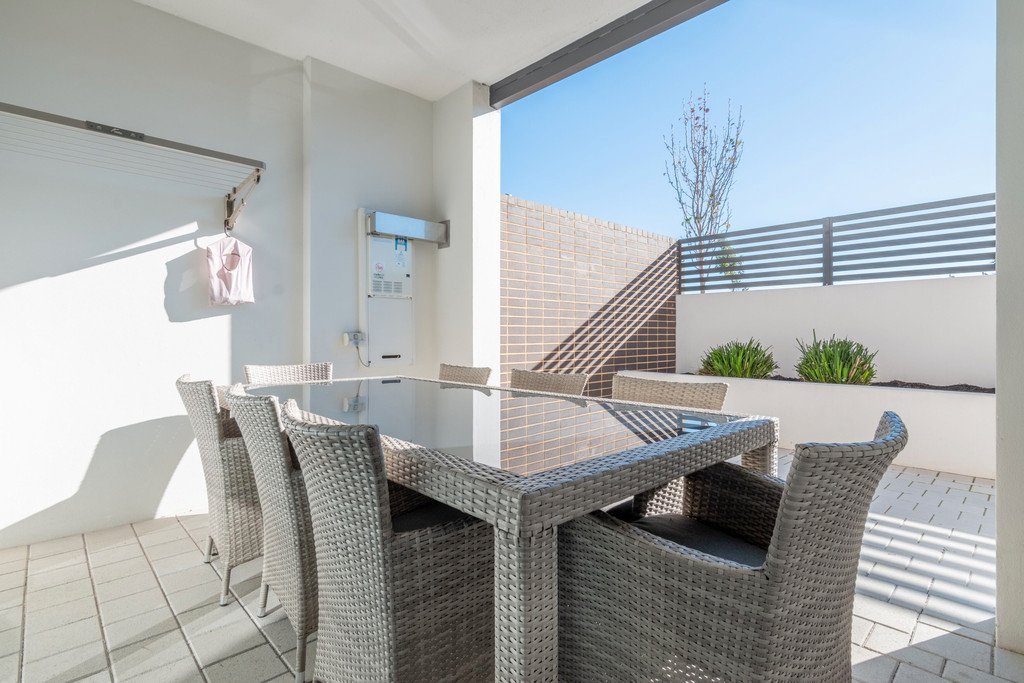 82/7 Durnin Avenue BEELIAR 11