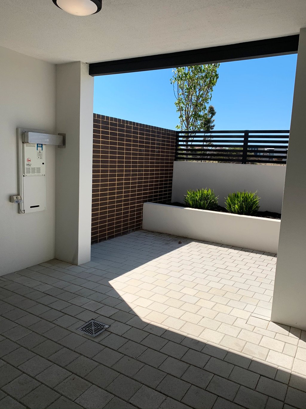 82/7 Durnin Avenue BEELIAR 13